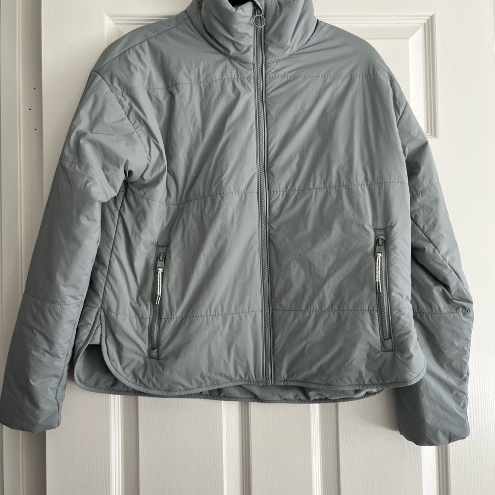 Vuori Canyon Insulated Jacket | Size Small, Color Vintage Pistachio - Picture 2 of 8